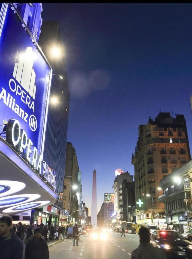 Que Mejor Vista Del Obelisco Piso A La Calle Corrientes Buenos Aires Eksteriør billede