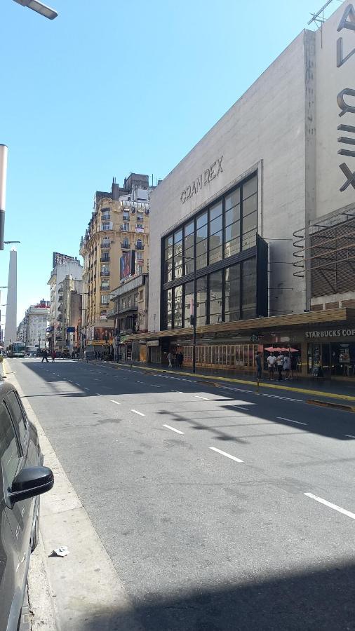 Que Mejor Vista Del Obelisco Piso A La Calle Corrientes Buenos Aires Eksteriør billede