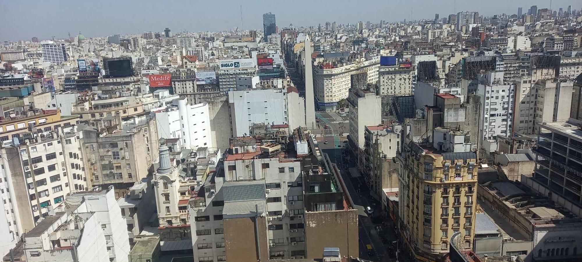 Que Mejor Vista Del Obelisco Piso A La Calle Corrientes Buenos Aires Eksteriør billede
