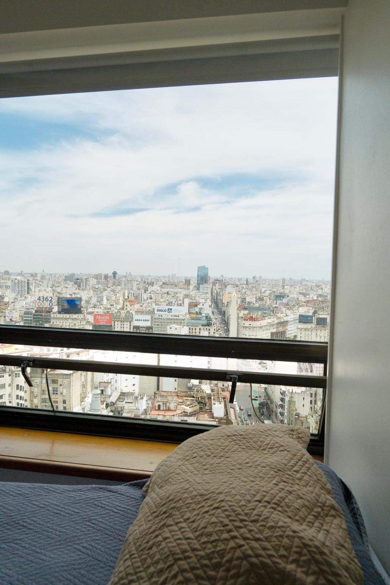 Que Mejor Vista Del Obelisco Piso A La Calle Corrientes Buenos Aires Eksteriør billede
